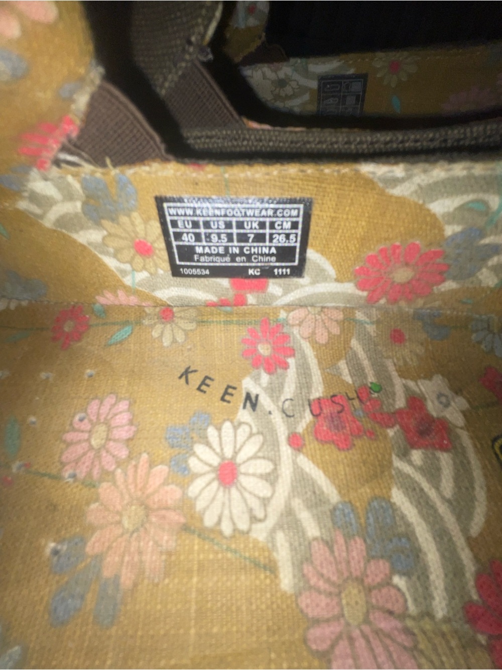 KEEN Cush Golden Summer Slip On Size 9.5 - Picture 6 of 6
